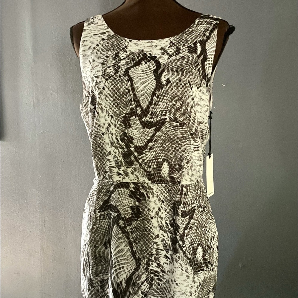 BB DAKOTA BY STEVEN MADDEN FITTED DRESS
